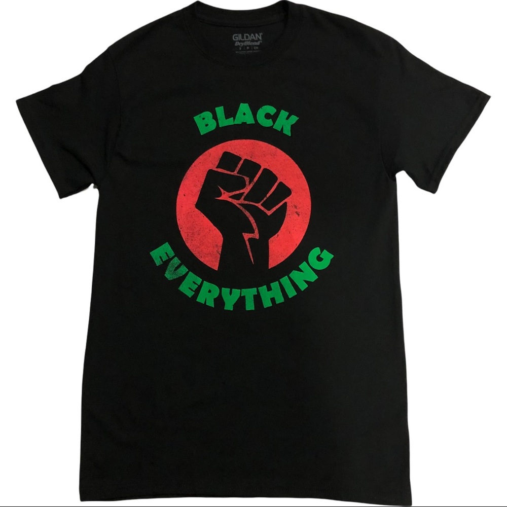 GILDAN T-shirt “BLACK EVERYTHING” Fist Black Red & Green Size S Unisex NWOT